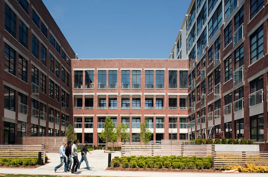 Toy factory lofts / quadrangle architects