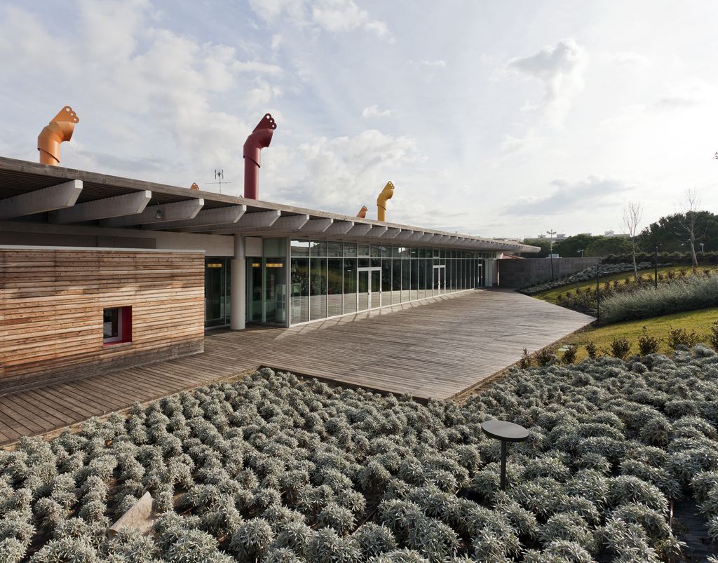 “le creste” cultural centre in rosignano marittimo, italy / area progetti & una2