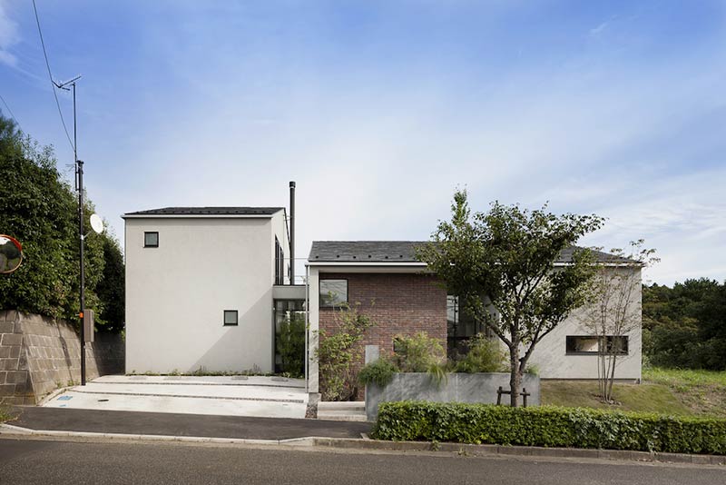 Hut in tsujido / naoi architecture & design office