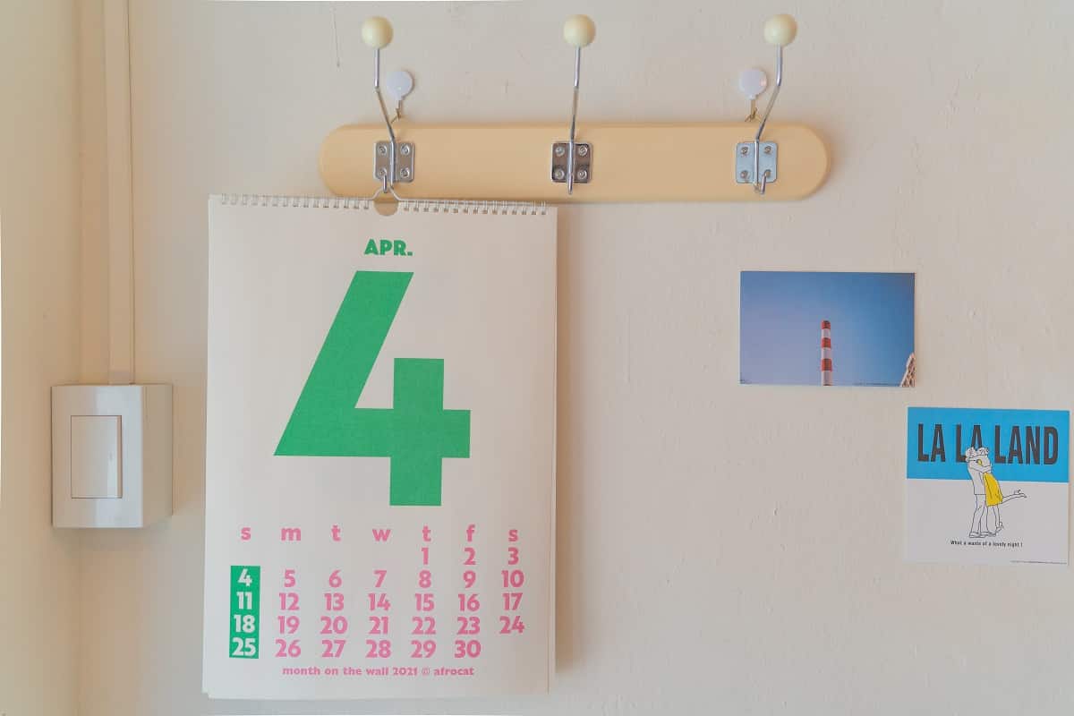 Wall calendar