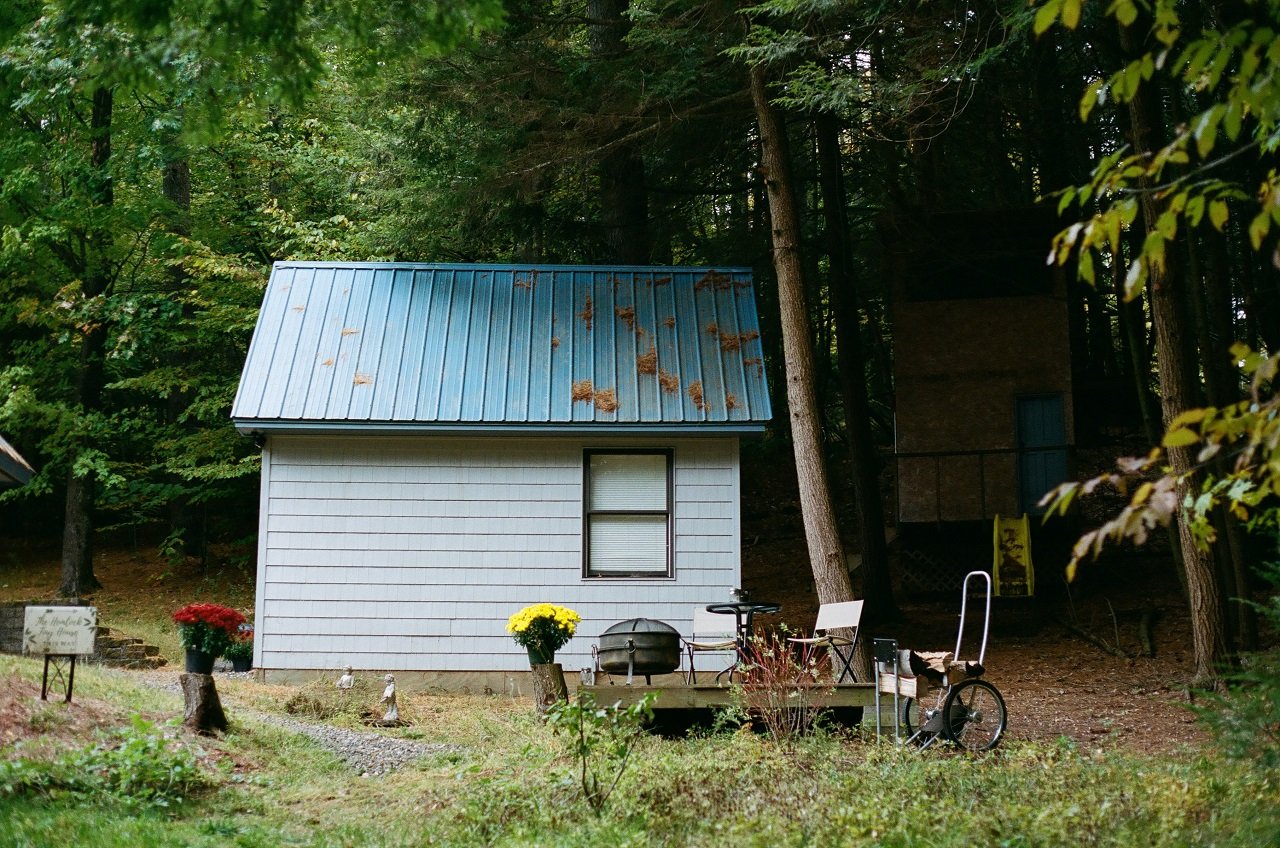 Sheds with deck block foundation