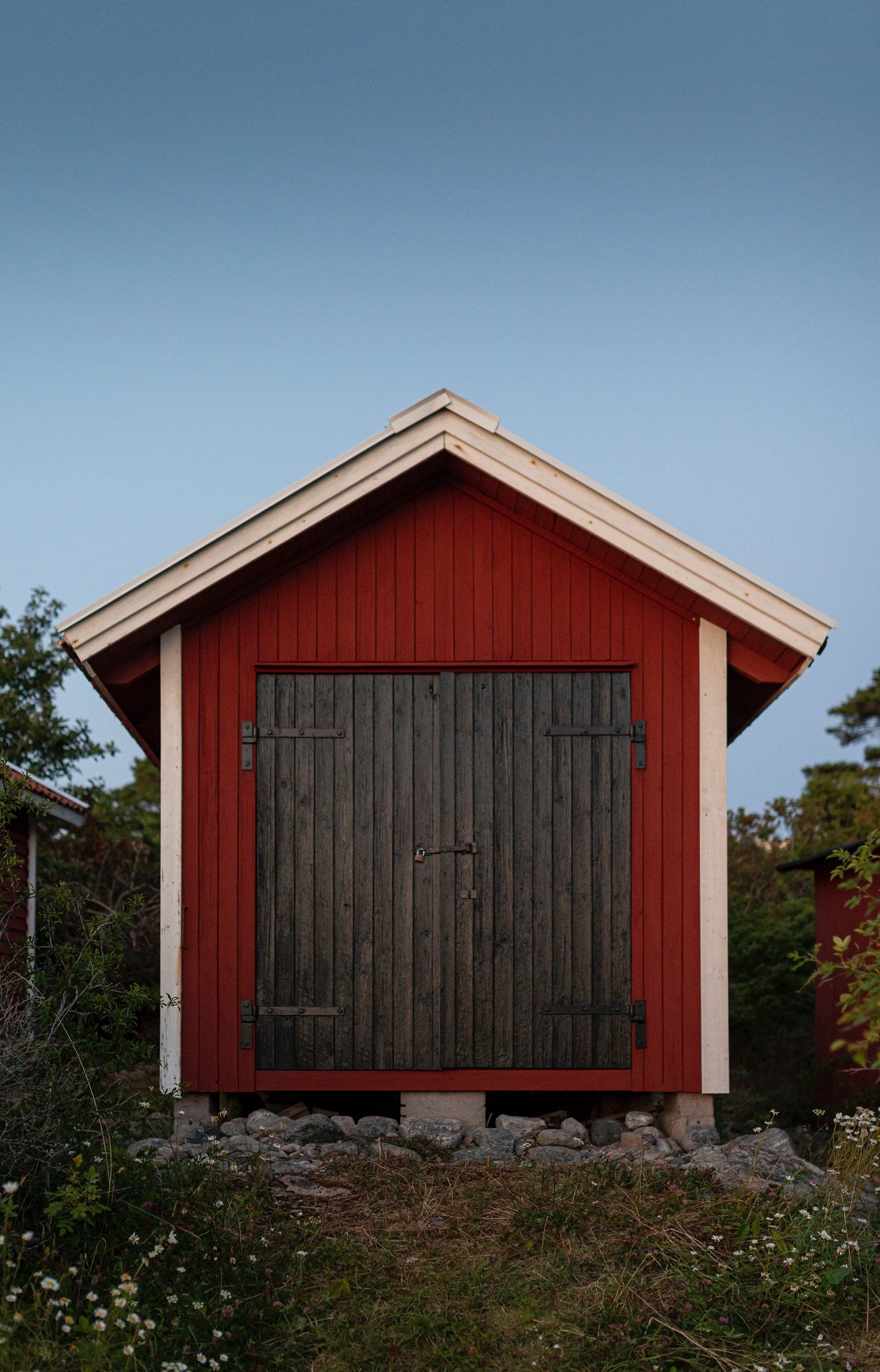 Sheds with cement block base