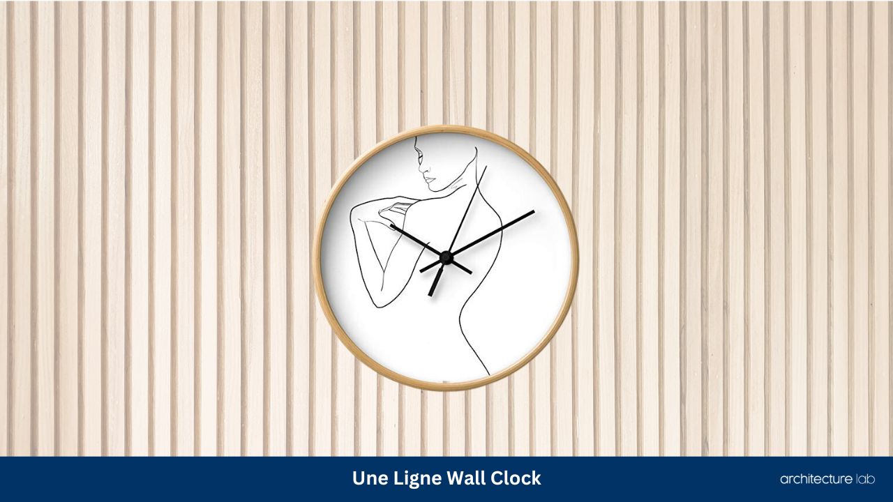 Une ligne wall clock